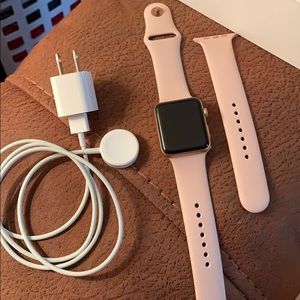 **SOLD** Apple Watch Series 3